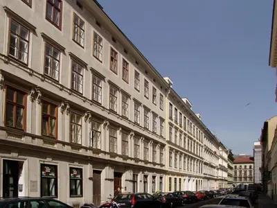 Das Gebäude in dem sich die Ferienwohnung befindet