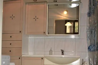 Ein Badezimmer in der Unterkunft 70m² großes Apartment mit Gartenzugang