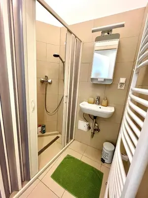 Ein Badezimmer in der Unterkunft Central and simple to reach