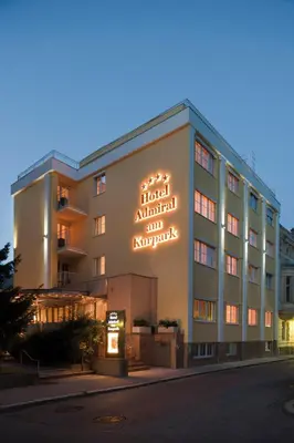 Das Gebäude in dem sich das Hotel befindet