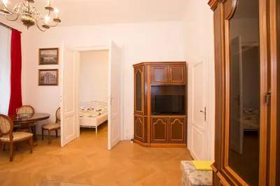 Ein Sitzbereich in der Unterkunft Apartments Opera