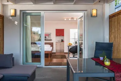 Ein Sitzbereich in der Unterkunft AJO Apartments - Alte Donau Waterfront - Self-Check-in
