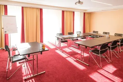 Der Geschäftsbereich oder Konferenzraum in der Unterkunft Hotel Karl-Wirt