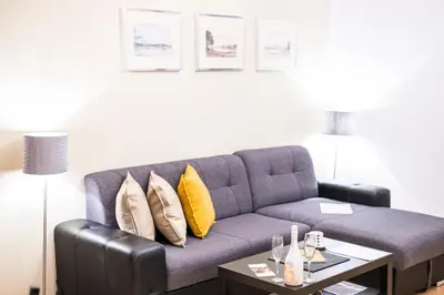 Ein Sitzbereich in der Unterkunft Stephansdom Premium Apartments
