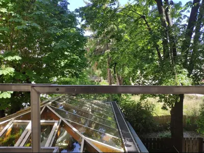 Ein Garten an der Unterkunft Hotel Pribitzer
