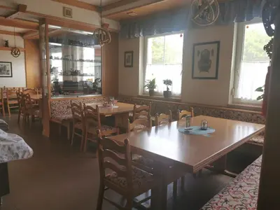 Ein Restaurant oder anderes Speiselokal in der Unterkunft Lei's WOK