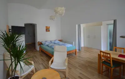 Ein Bett oder Betten in einem Zimmer der Unterkunft Wiener Ferienwohnung