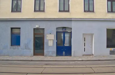 Eine Fassade oder ein Eingang zu SpongeBob Apartment