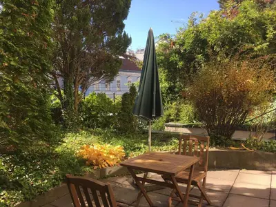 Ein Garten an der Unterkunft Studio Währing