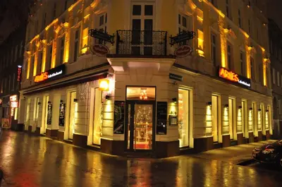 Das Gebäude in dem sich das Hotel befindet