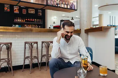 Getränke in der Unterkunft MEININGER Hotel Wien Downtown Franz