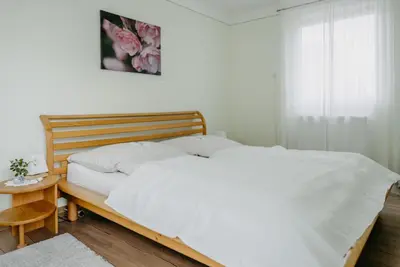 Ein Bett oder Betten in einem Zimmer der Unterkunft Ferienwohnung Morgensonne