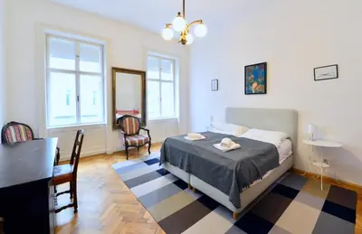 Ein Bett oder Betten in einem Zimmer der Unterkunft Top Flat - 1 FREE Parking Space At The Metro