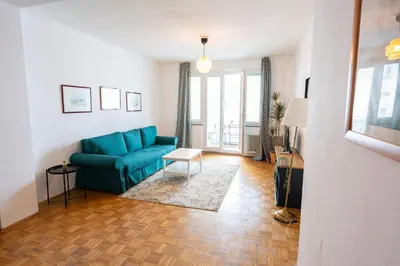 Ein Sitzbereich in der Unterkunft Central Living Apartment Opera