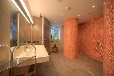 Ein Badezimmer in der Unterkunft Parkhotel Neubauer