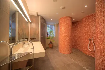 Ein Badezimmer in der Unterkunft Parkhotel Neubauer