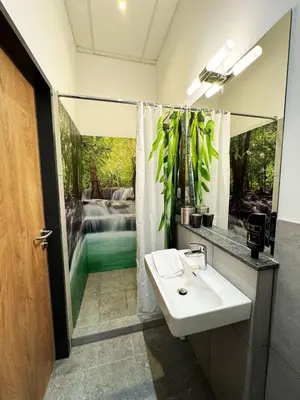 Ein Badezimmer in der Unterkunft Hotel Fabrik Vösendorf