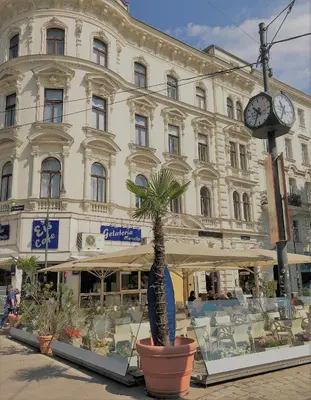 Das Gebäude in dem sich die Ferienwohnung befindet