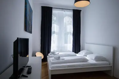 Ein Bett oder Betten in einem Zimmer der Unterkunft Porzellangarten Apartment I contactless Check-In
