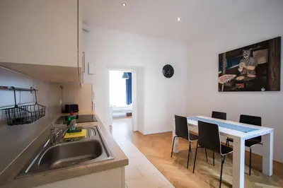 Küche/Küchenzeile in der Unterkunft Porzellangarten Apartment I contactless Check-In