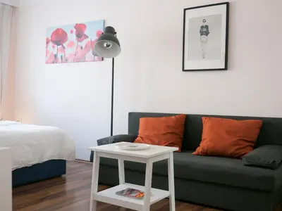 Ein Sitzbereich in der Unterkunft Spacious 2Rooms central area
