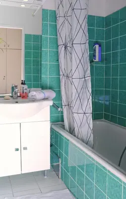 Ein Badezimmer in der Unterkunft Spacious 2Rooms central area