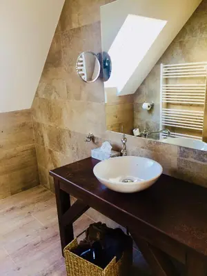 Ein Badezimmer in der Unterkunft Pension Haus Sanz