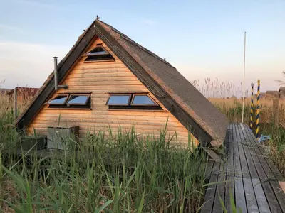 Das Gebäude in dem sich das Ferienhaus befindet