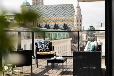 Ein Balkon oder eine Terrasse in der Unterkunft Hotel Topazz & Lamée