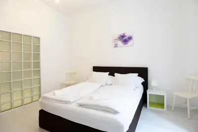 Ein Bett oder Betten in einem Zimmer der Unterkunft Vienna-apartment-one Schmidgasse