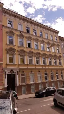 Das Gebäude in dem sich die Ferienwohnung befindet