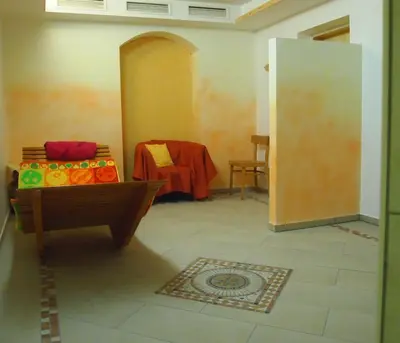Ein Sitzbereich in der Unterkunft Landgasthof zur Bruthenne