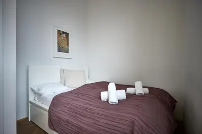 Grundriss der Unterkunft Beautiful Restored - Close To Metro - III
