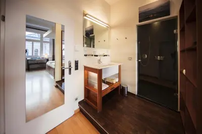 Ein Bett oder Betten in einem Zimmer der Unterkunft Hotel Rathaus - Wein & Design