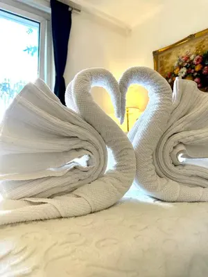 Ein Bett oder Betten in einem Zimmer der Unterkunft Central &cozy