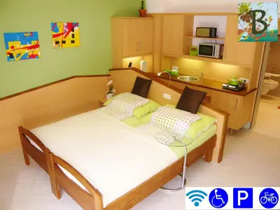 Küche/Küchenzeile in der Unterkunft abcd-apartments 23 Nielrosenweg