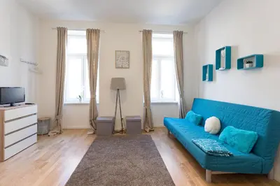 TV/Unterhaltungsangebot in der Unterkunft Cozy Studio Apartment for longer stays