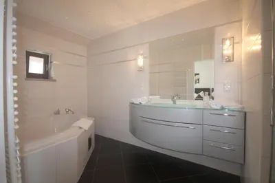 Ein Badezimmer in der Unterkunft Hotel Altmann