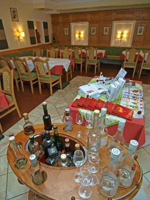 Getränke in der Unterkunft Gastwirtschaft & Hotel Holzinger