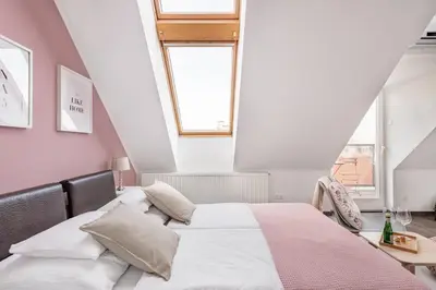 Ein Bett oder Betten in einem Zimmer der Unterkunft Vienna 15 Design Apartment