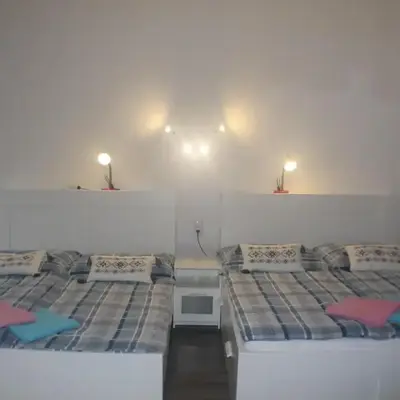 FEWO Pazmaniten