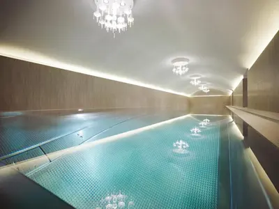 Der Swimmingpool an oder in der Nähe von Hotel Sans Souci, Vienna