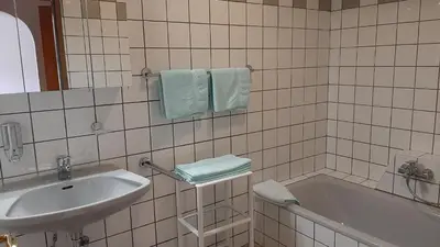 Ein Badezimmer in der Unterkunft Appartementhaus Lang
