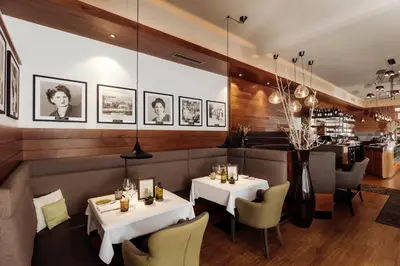 Ein Restaurant oder anderes Speiselokal in der Unterkunft Der Stasta