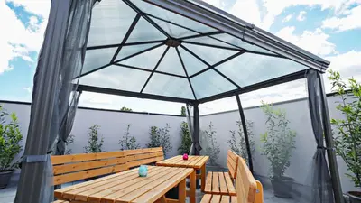 Ein Balkon oder eine Terrasse in der Unterkunft Nava Motel SELF CHECK-IN