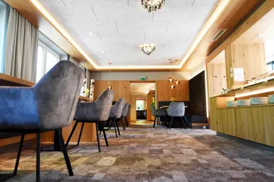 Ein Sitzbereich in der Unterkunft Hotel Beethoven