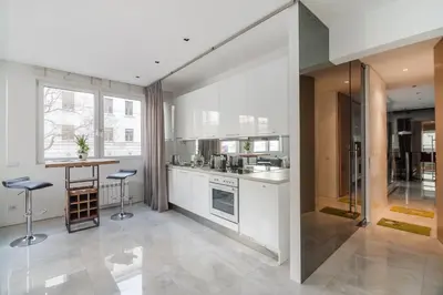 Küche/Küchenzeile in der Unterkunft Elegant Cozy Apartment