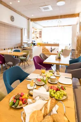 Essen im Privatzimmer oder in der Nähe