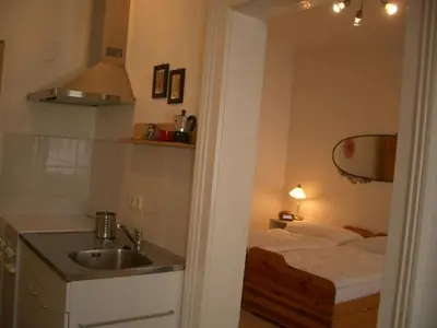 Ein Badezimmer in der Unterkunft Freundliches Apartment mit Innenhof-Garten