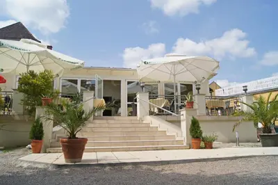 Das Gebäude in dem sich das Hotel befindet